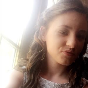 Meet your Posher, Jasmine