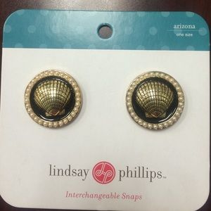 Lindsay Phillips Shoe Snap