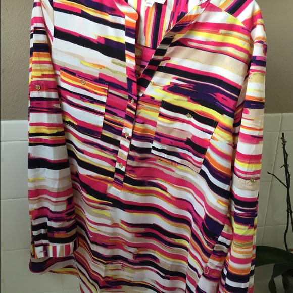 Sold sold NWOT Calvin Klein L  only 20 in Mer!