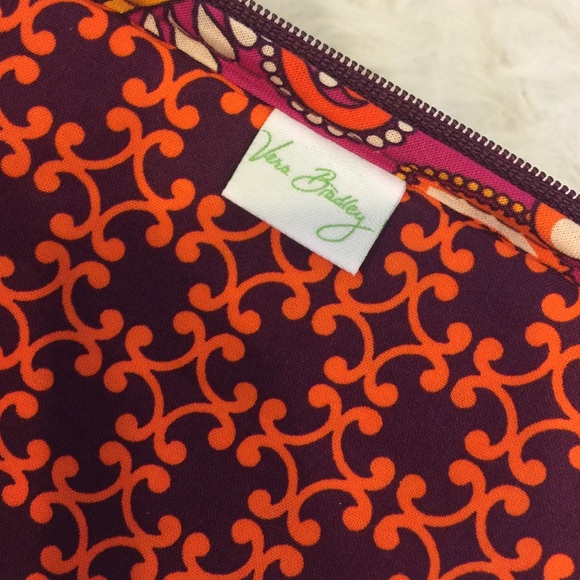 •Vera Bradley Safari Sunset Tablet Sleeve• - Picture 3 of 4