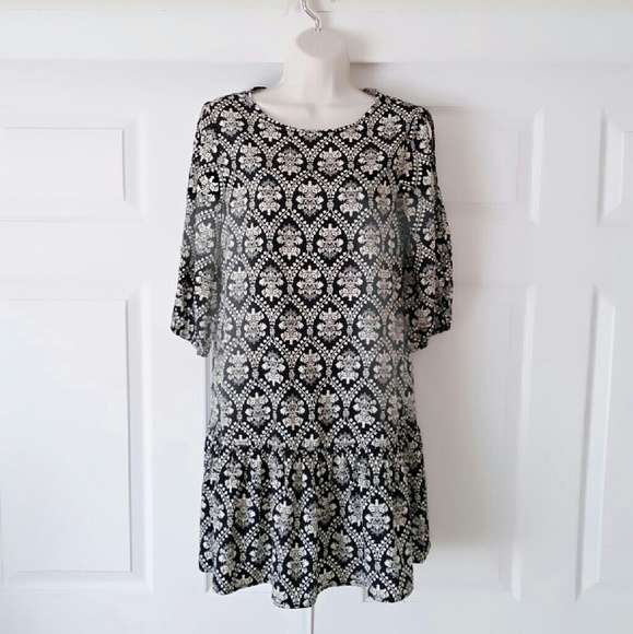 Dresses & Skirts - NWOT DRESS