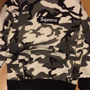 Supreme grey camo box logo