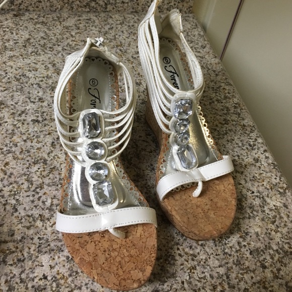 White wedges