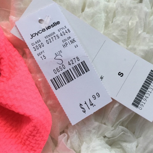 🎉SALE Hot Pink Crop Top - Picture 2 of 4