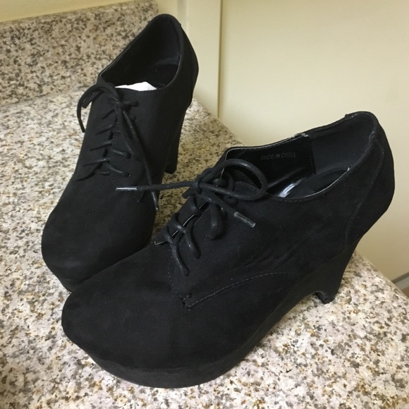Black wedges - Picture 3 of 3