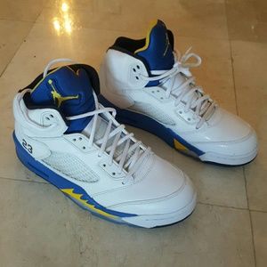 Mens Air Jordan 5 Retro "Laney", size 9