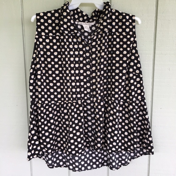 American Rag sleeveless blouse