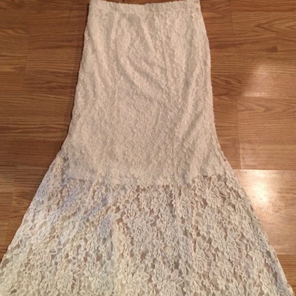 Skirt - Picture 4 of 4