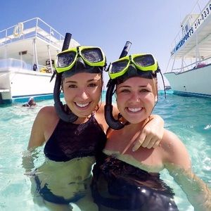 Meet your Posher, Sidney