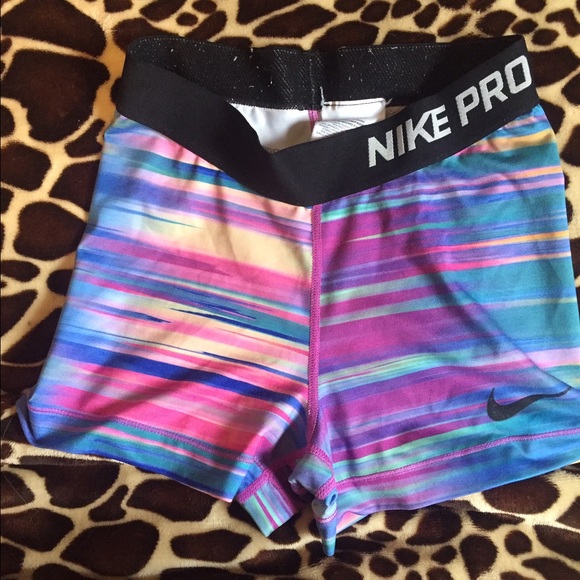 Nike pro
