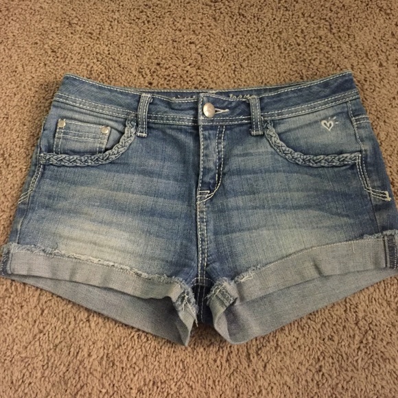 Cute jean shorts