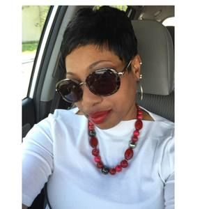 Meet your Posher, Sonia