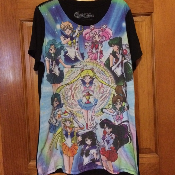 Hot Topic Tops - Sailor Moon shirt