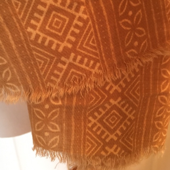 Subtle tribal print scarf 🎉🎉🎉🎉❤️❤️🎉host pick - Picture 3 of 3