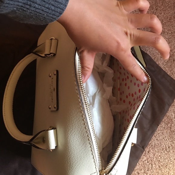 Purse - Picture 3 of 4