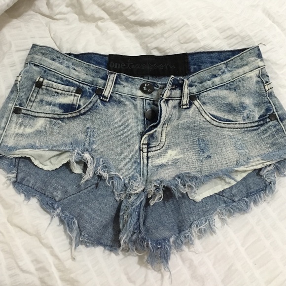 One teaspoon shorts