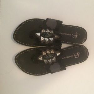 B Makowsky leather sandals