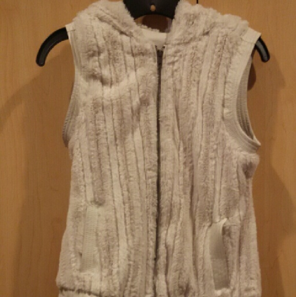 Cream faux fur vest