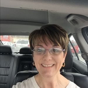Meet your Posher, Wendy
