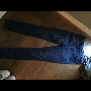 Navy blue skinny jeans from Brandy Melville.