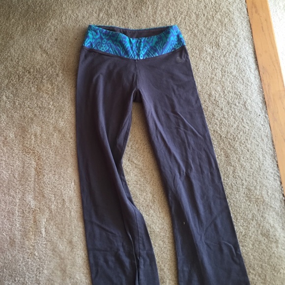 Grey yoga pants!