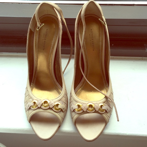 Bottega Veneta peep-toe shoes - light blush/nude