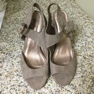 Beige Heels with Strap & gold buckle