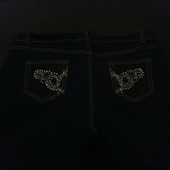 Jeans - Picture 2 of 2