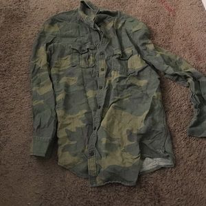 Camo chambray top