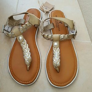 American Eagle Sandals