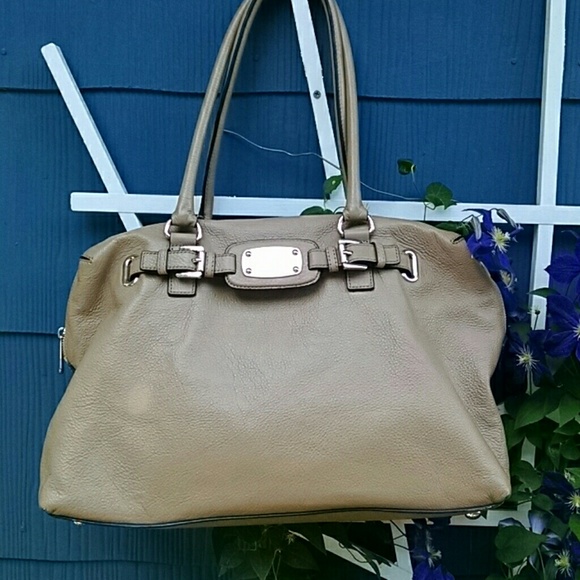Gorgeous michael kors bag