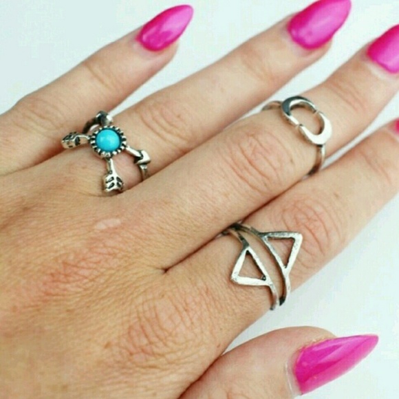 ⚡FLASH SALE⚡HP // 6 Ring Set // Silver & Turquoise - Picture 3 of 3