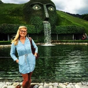 Meet your Posher, Lauren