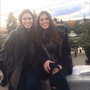 Meet your Posher, Ari