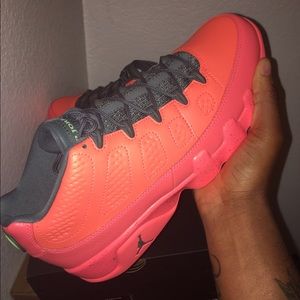 Retro mango 9s