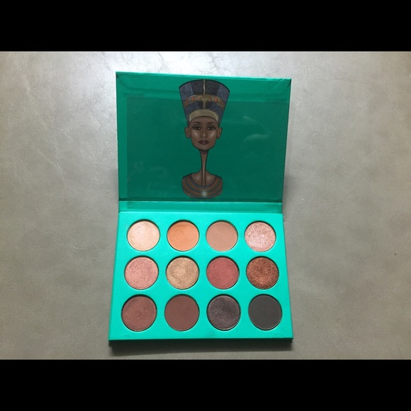The Nubian by Juvias Place (dupe for Morphe 35o)