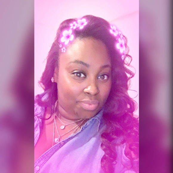 Meet your Posher, Nakia