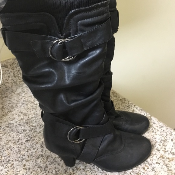 Black Boots with side zipper