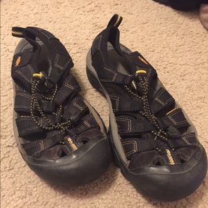 Keens water shoes