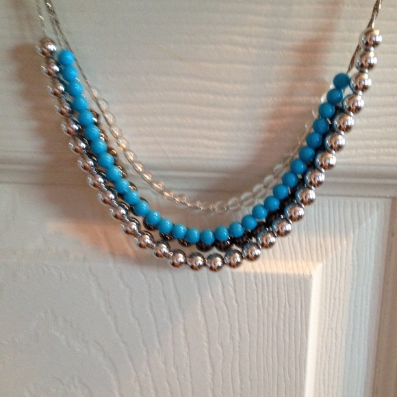 Multi string necklace - Picture 2 of 3