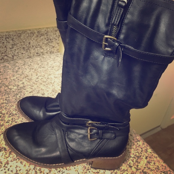 Black boots