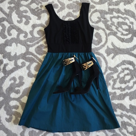 Adorable black and teal dress - Picture 1 of 4