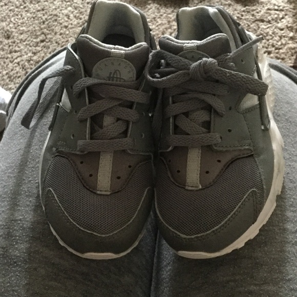 Grey Huaraches