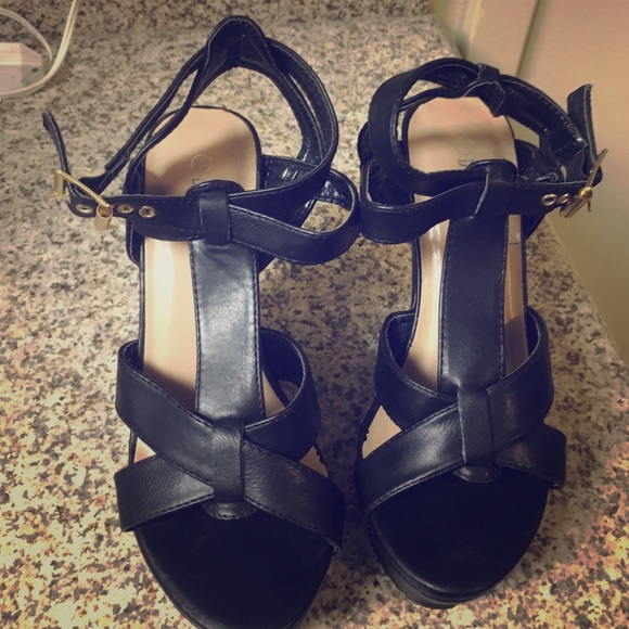 Black wedges with gold buckle