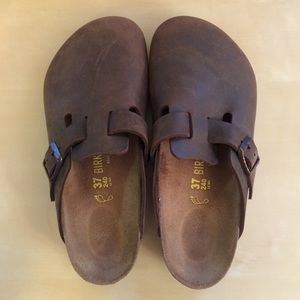 Brown Birkenstock clogs - great condition