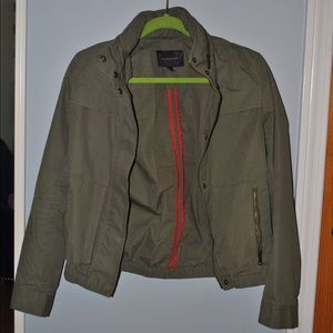 BANANA REPUBLIC ~ Light, army green bomber jacket