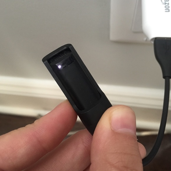FitBit Flex - Picture 3 of 3