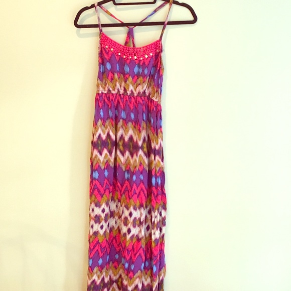 Cute maxi dress!