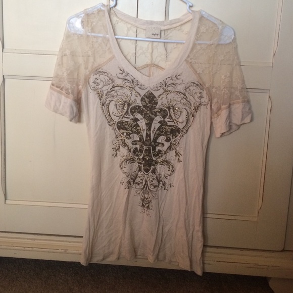 Tan short sleeve shirt