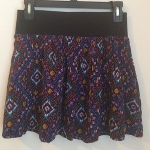 Lily White purple print mini skirt size small
